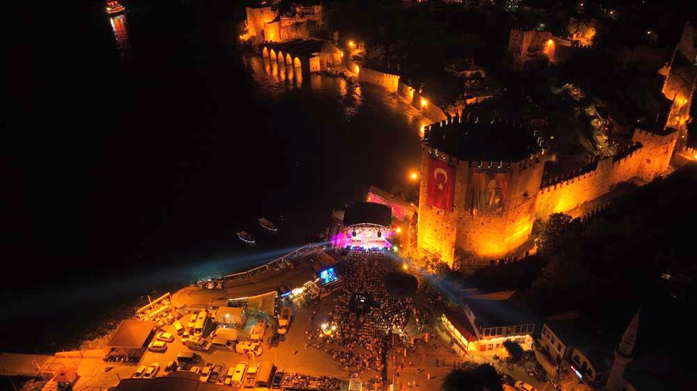 Alanya nocą