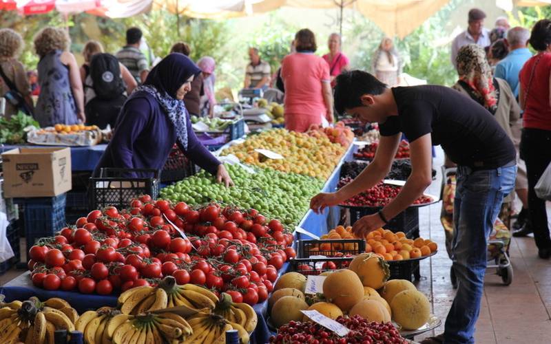 Owoce na bazarze w Turcji